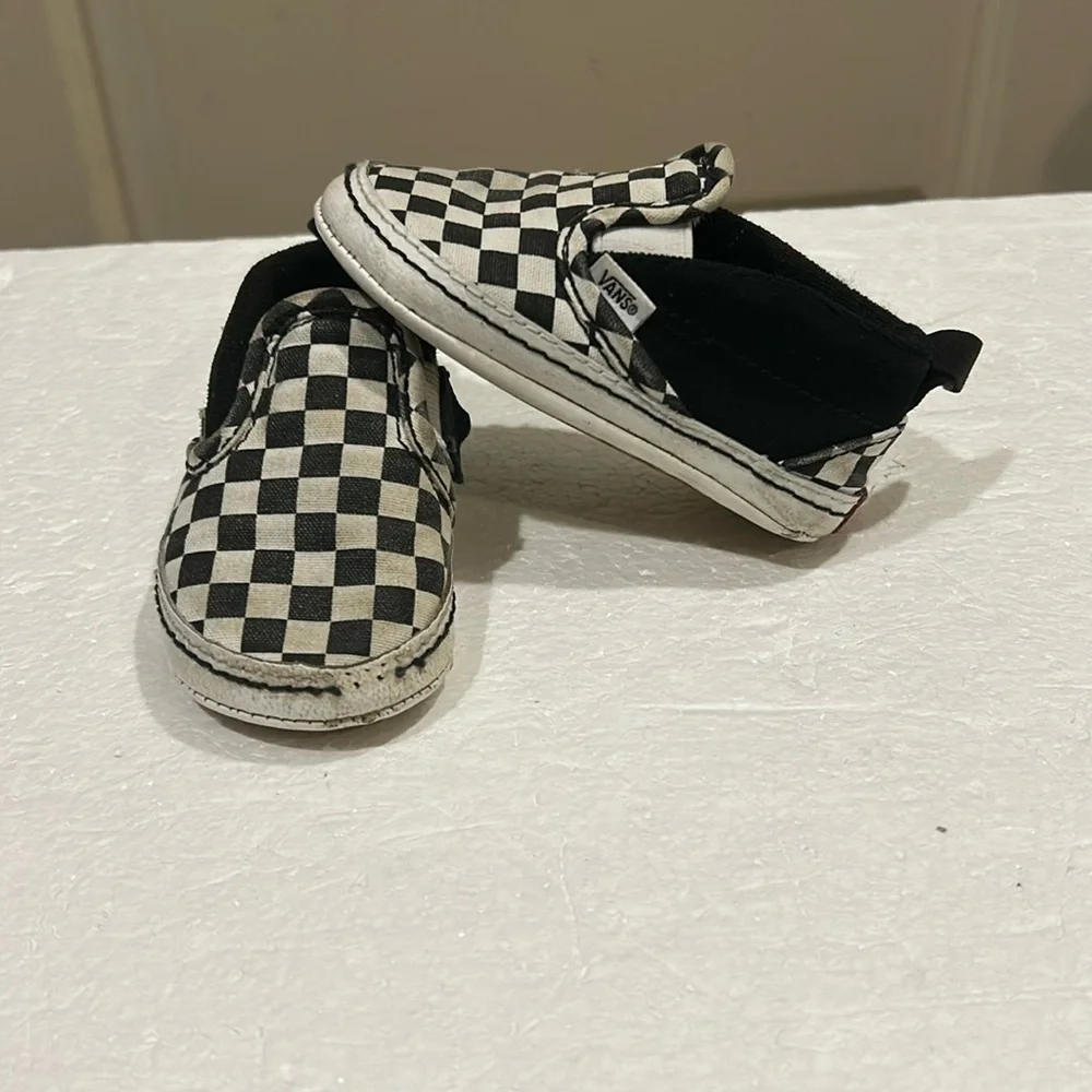 VANS infant slipOn black white classic checkered sneaker shoe loop elastic size4